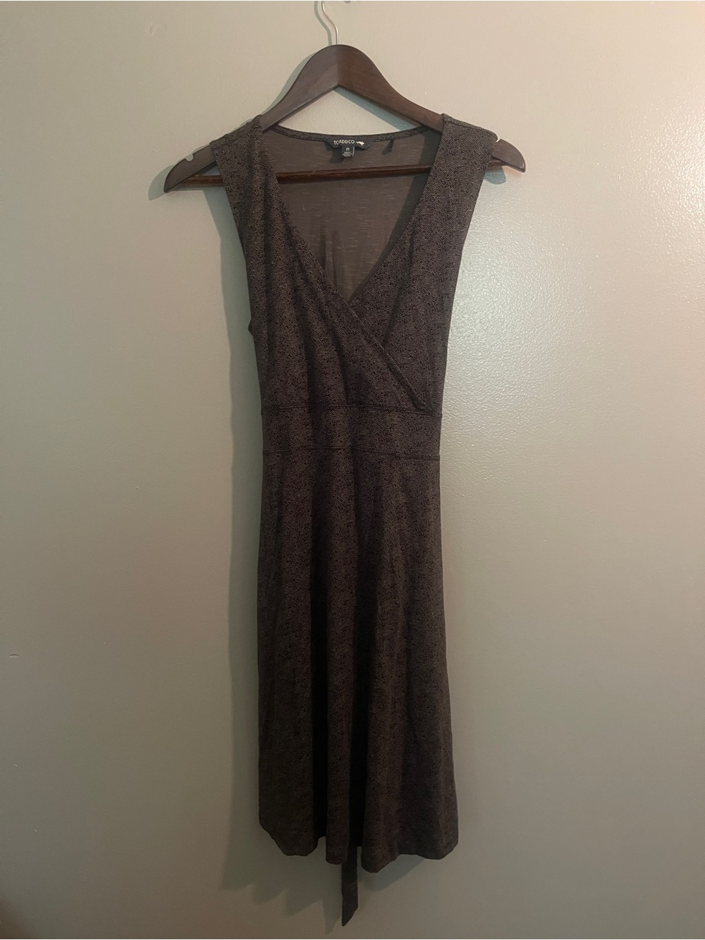 Toad&Co Brown Sleeveless Wrap-Style Midi Dress, size M